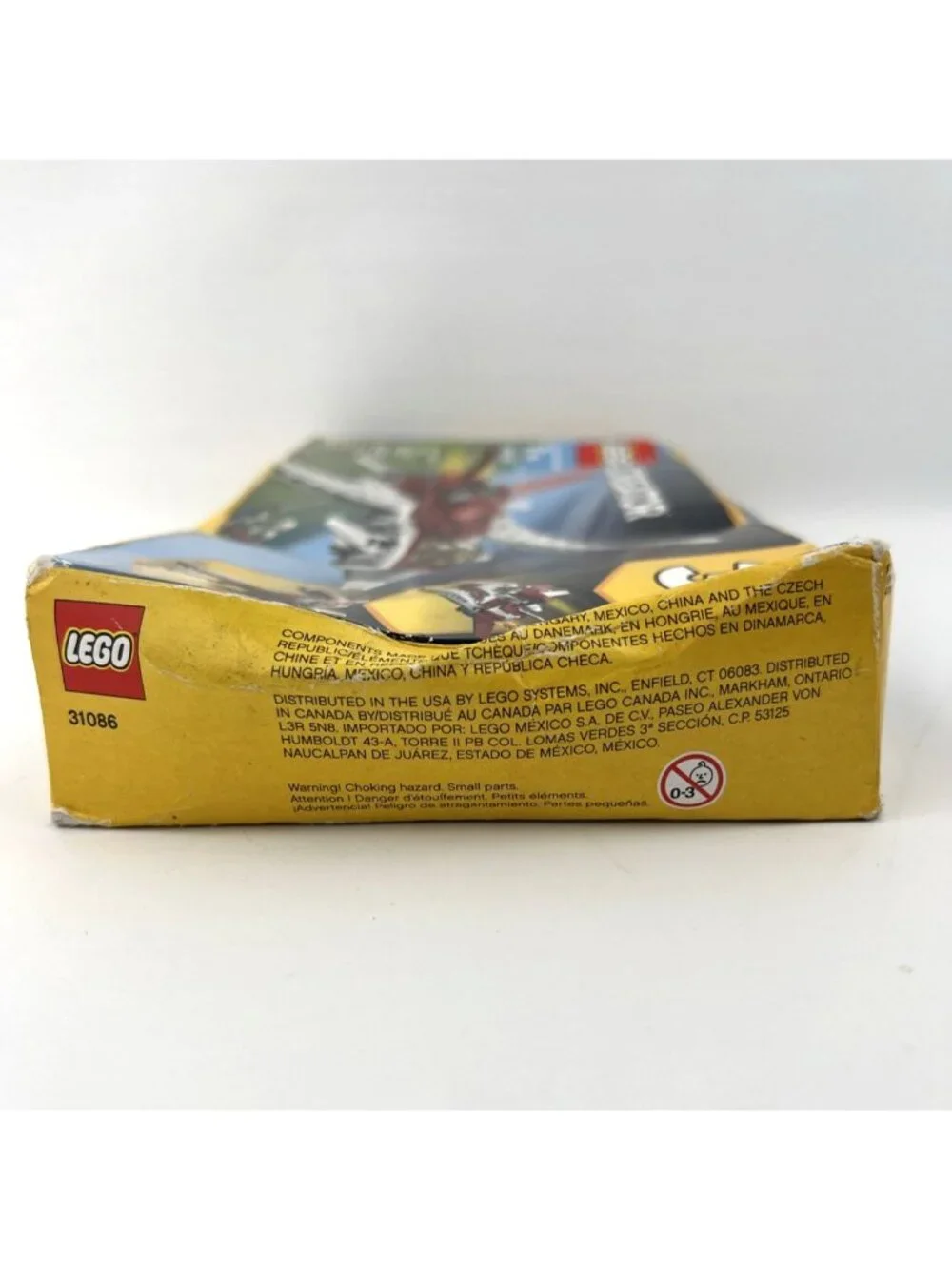 LEGO 31086 Futuristic Flyer 3 in 1 Creator 157 Pieces Sealed *Damaged Box*